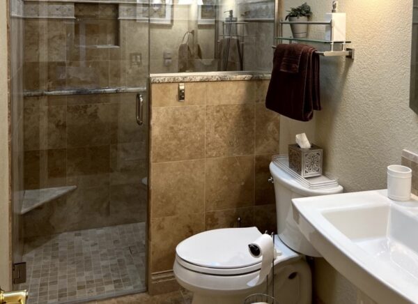Urinals, Toilets, and Partitions Albuquerque